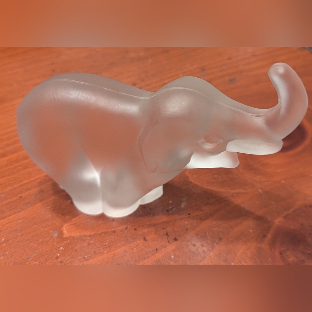 Satin Glass Elephant Trunk Up